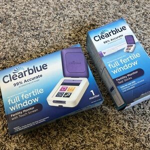 Clear blue fertility kit NEW-monitor and 30 test strips
